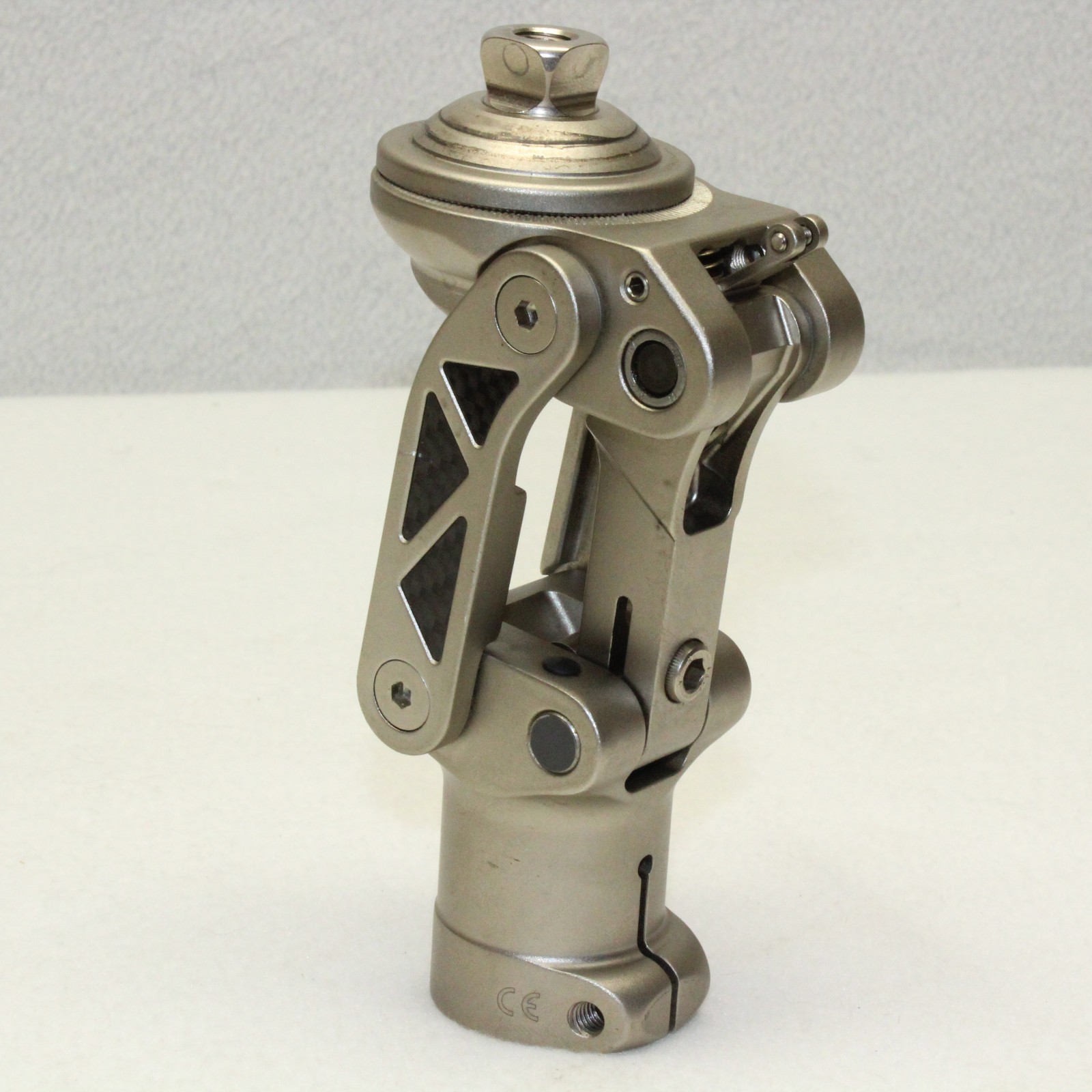 EXCELLENT OSSUR OFM1 BALANCE MECHANICAL POLYCENTRIC PROSTHETIC KNEE SYSTEM