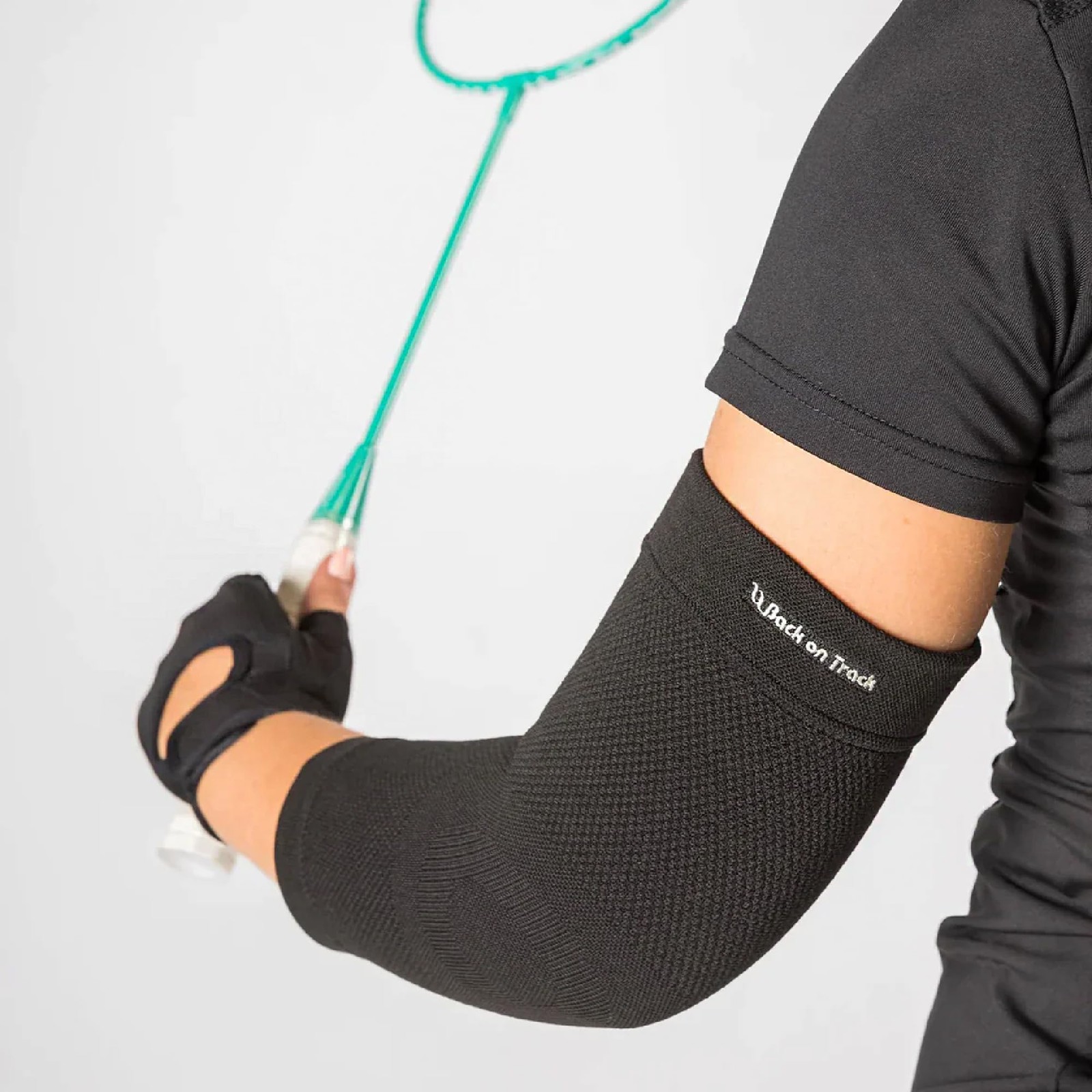 1 PCS Physio Elbow Brace 4Way Stretch 1207 Support Sleeve Black Medium