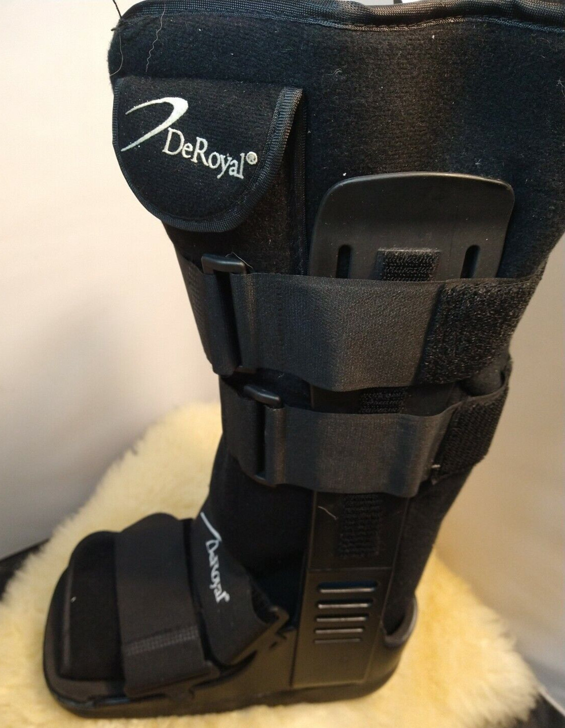 DEROYAL MEDICAL WALKING AIR CAST BOOT LEG ANKLE BRACE w/AIR PUMP SIZE SMALL