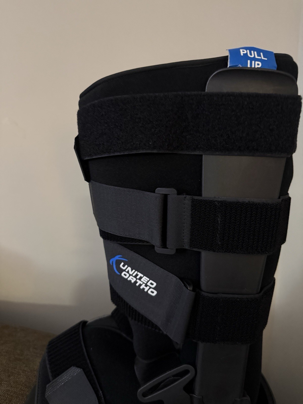 United Ortho Adjustable Orthopedic Boot Medium Size Black Brand New