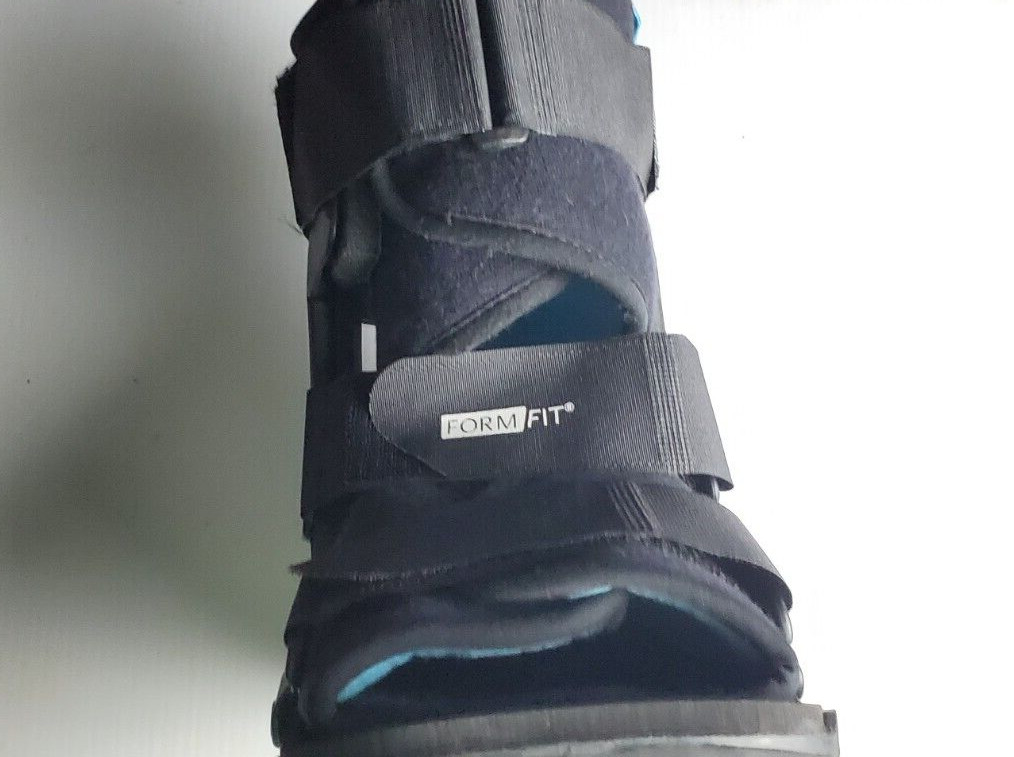Ossur MEDICAL GRADE FormFit Low Top Air Walker Boot Large