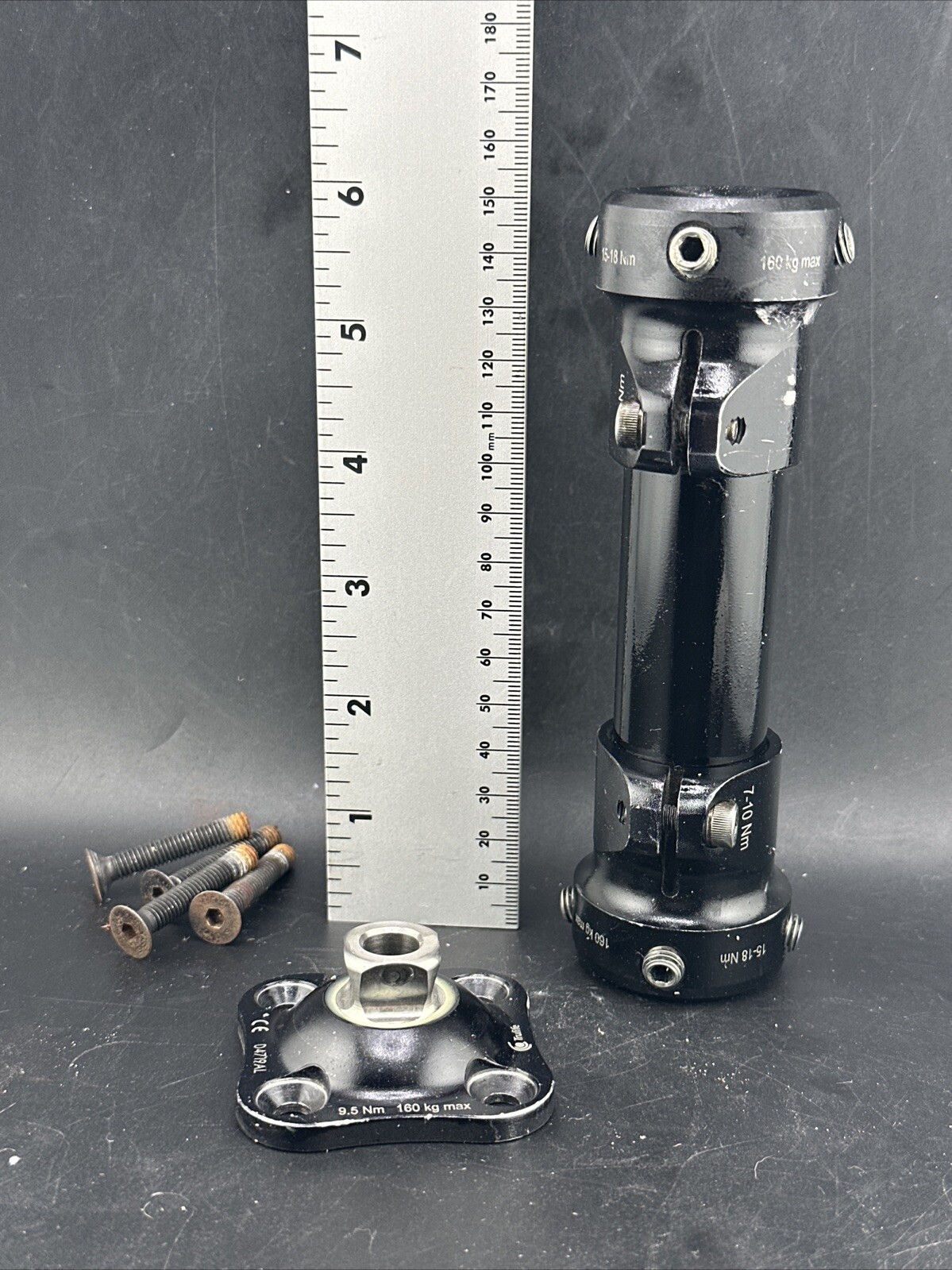 Trulife Prosthetic Components Pylon Tube Clamps. Black 30mm Parts.