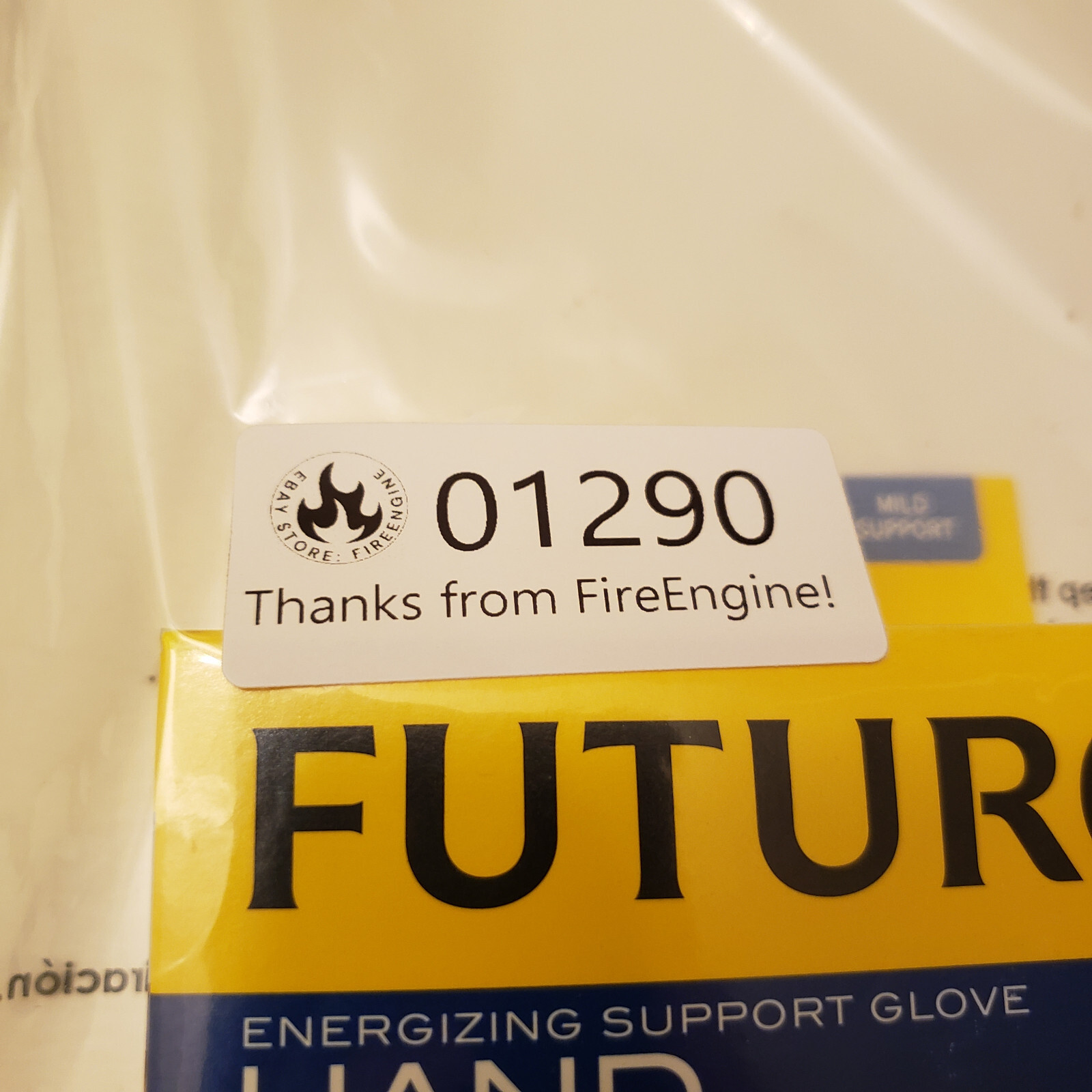 3M Futuro Energizing Support Glove Right/Left Large/XL Beige Reversible