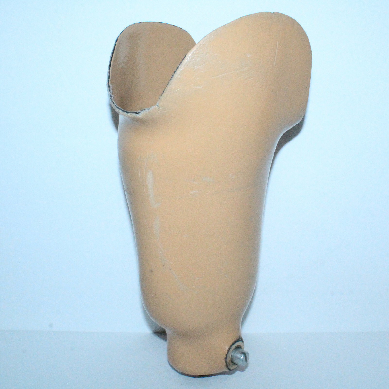 VERY NICE ABOVE-KNEE CLEAN LARGE OFFSET PROSTHETIC SOCKET w OSSUR ADAPTER / BASE