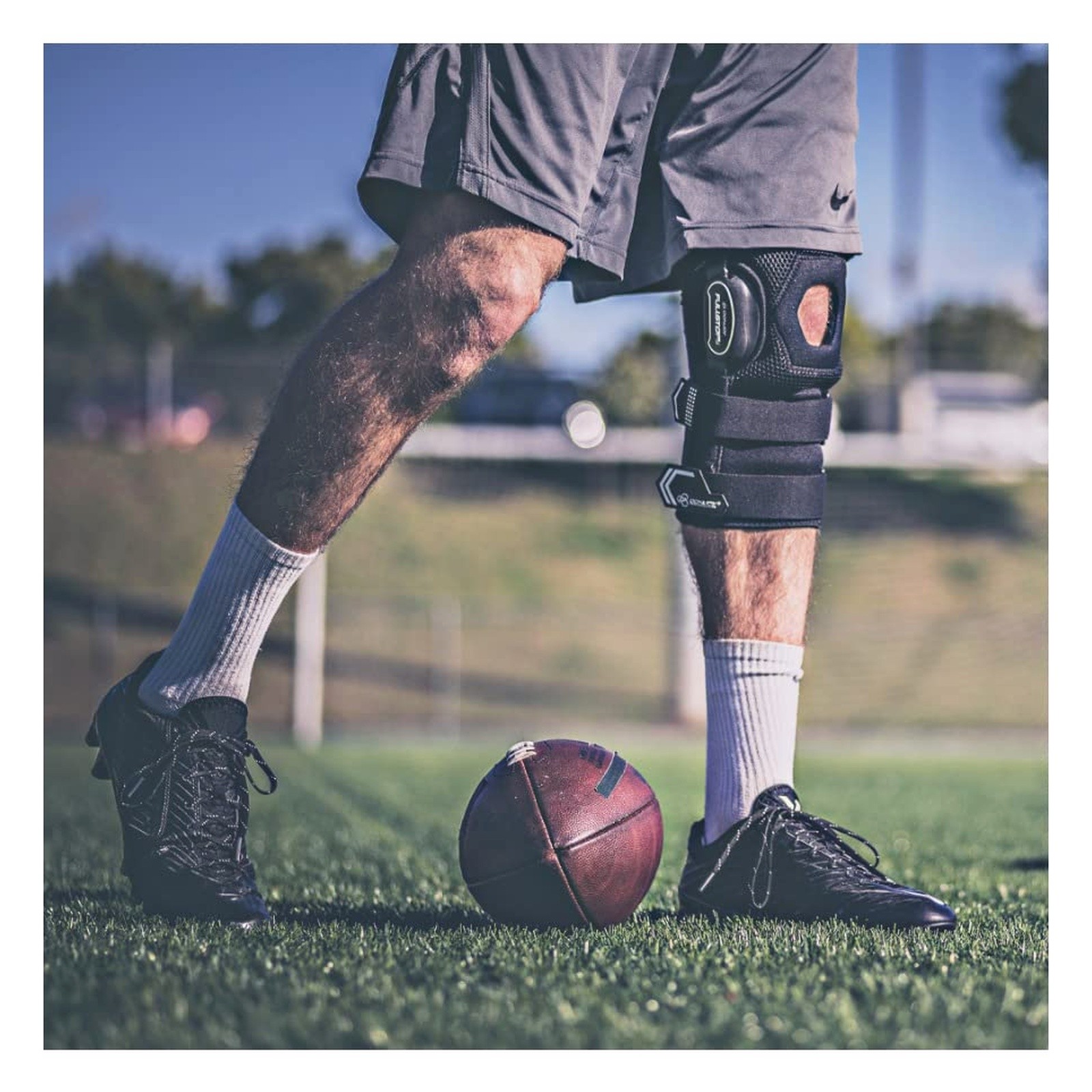 DonJoy BIONIC FULLSTOP Knee Brace with Four-Point Lev Size: Medium Style: Medium