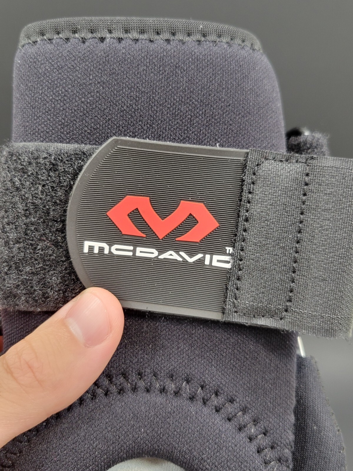 Mcdavid 422 Knee Brace w/ Dual Disk Hinges Size S SMALL 12″-14″ Level 3 Support
