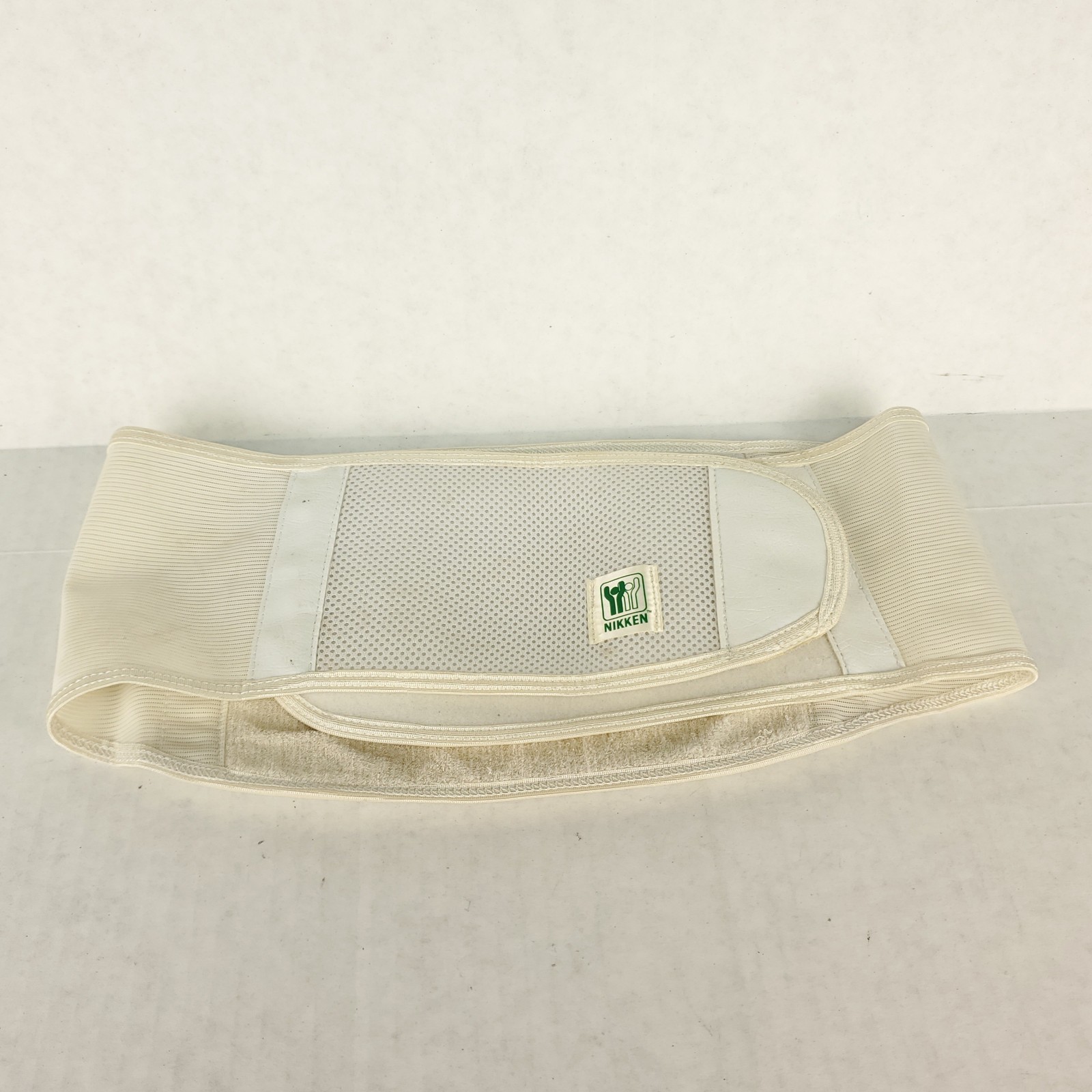 Vtg Nikken KenkoTherm Back Belt Size M White Adjustable Lumbar Support Hook Loop