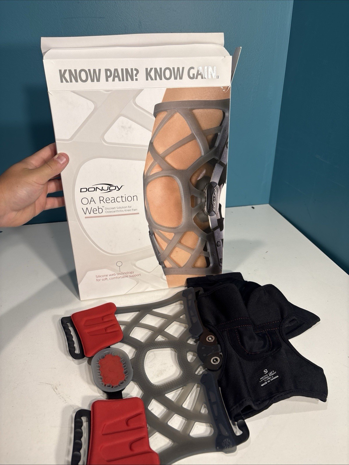 DonJoy OA Reaction WEB Knee Brace Medial Left Lateral Right Size M 11-7427-3