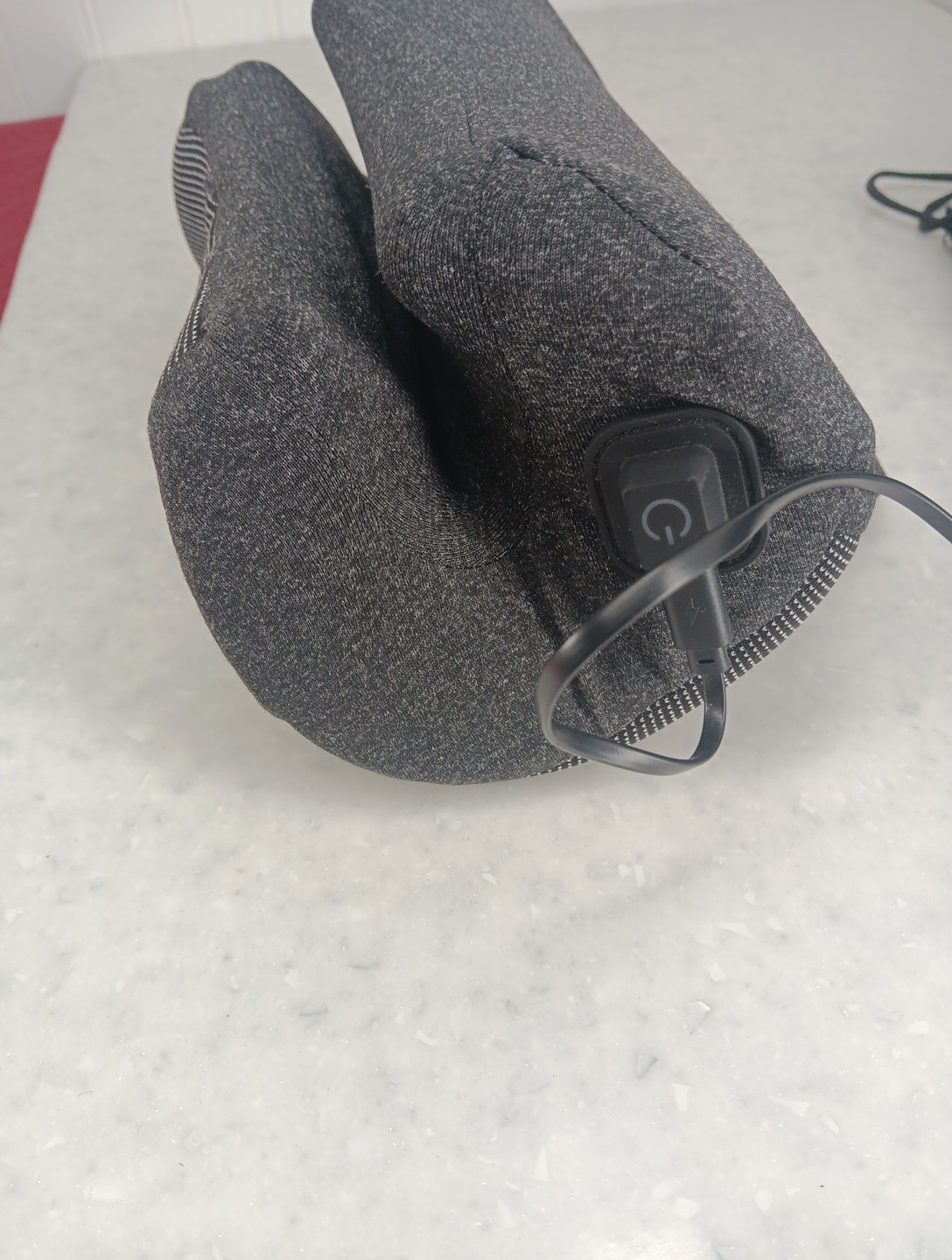 Famedio Heated Cervical Device pillow Preowned Tested working well.