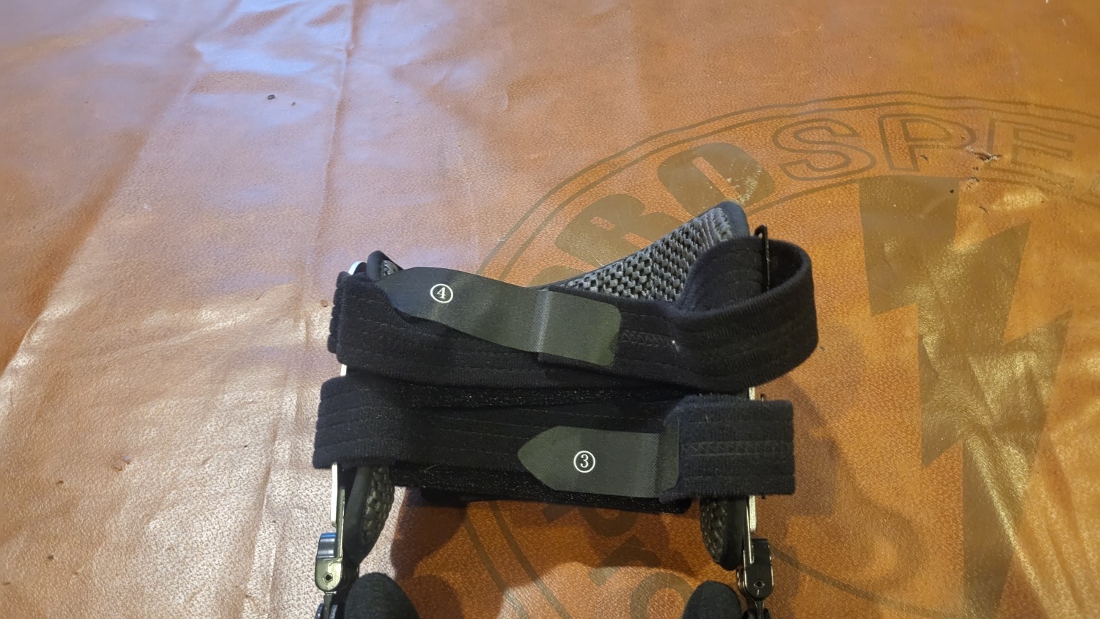 Dr Medical The DUAL OA Reliever XLarge RIGHT Knee Brace KB0104-147R-04 DRMS EUC!