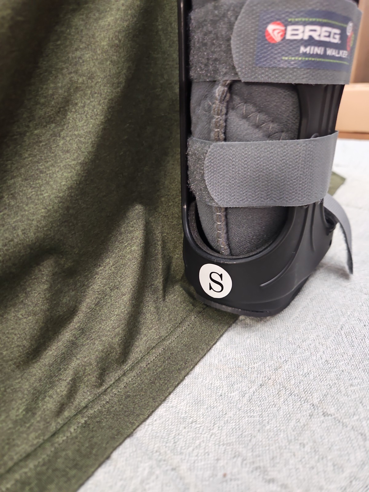 Breg Mini Walker Size Small Kids Boot New Out Of Box