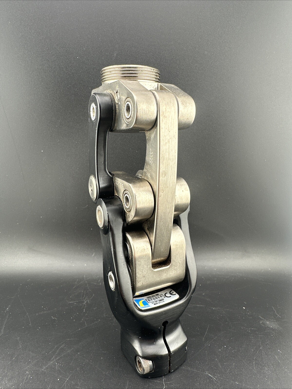 Ossur 2000 Prosthetic knee. Perfect Condition. Hydraulic Is Good And Tested