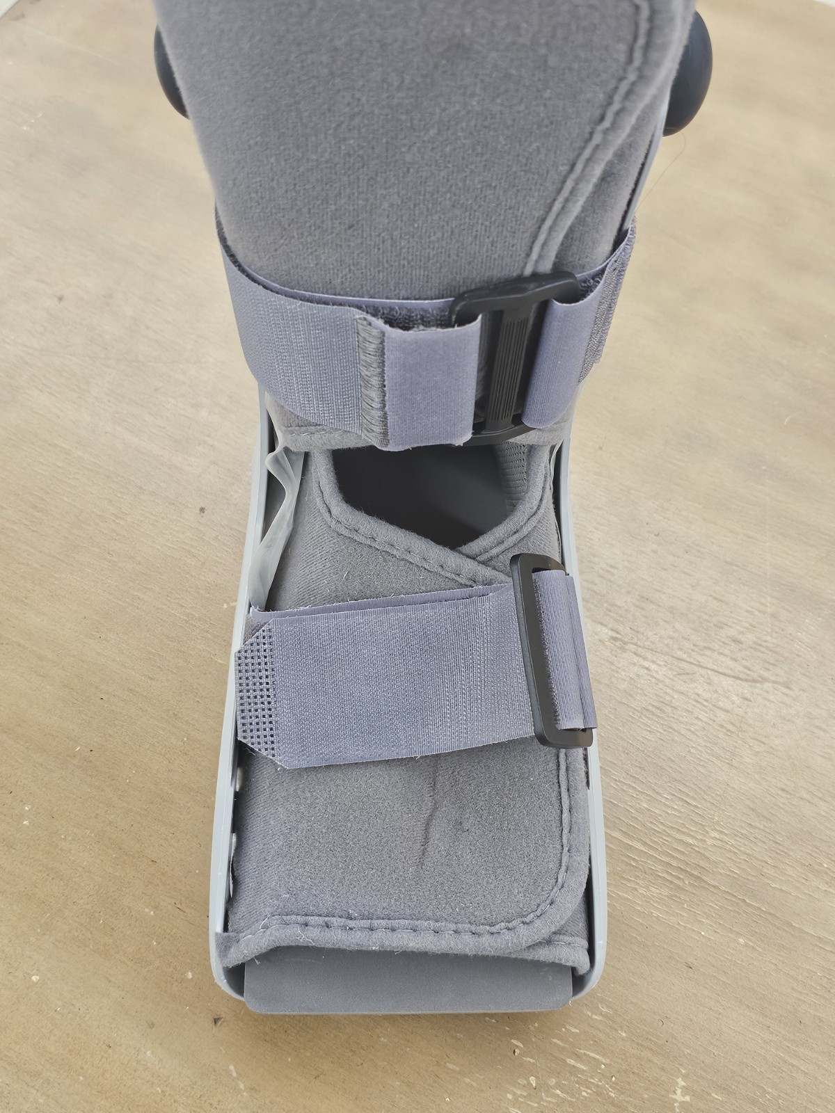 Aircast DJO Size Medium Gray Walking Boot Foot Brace