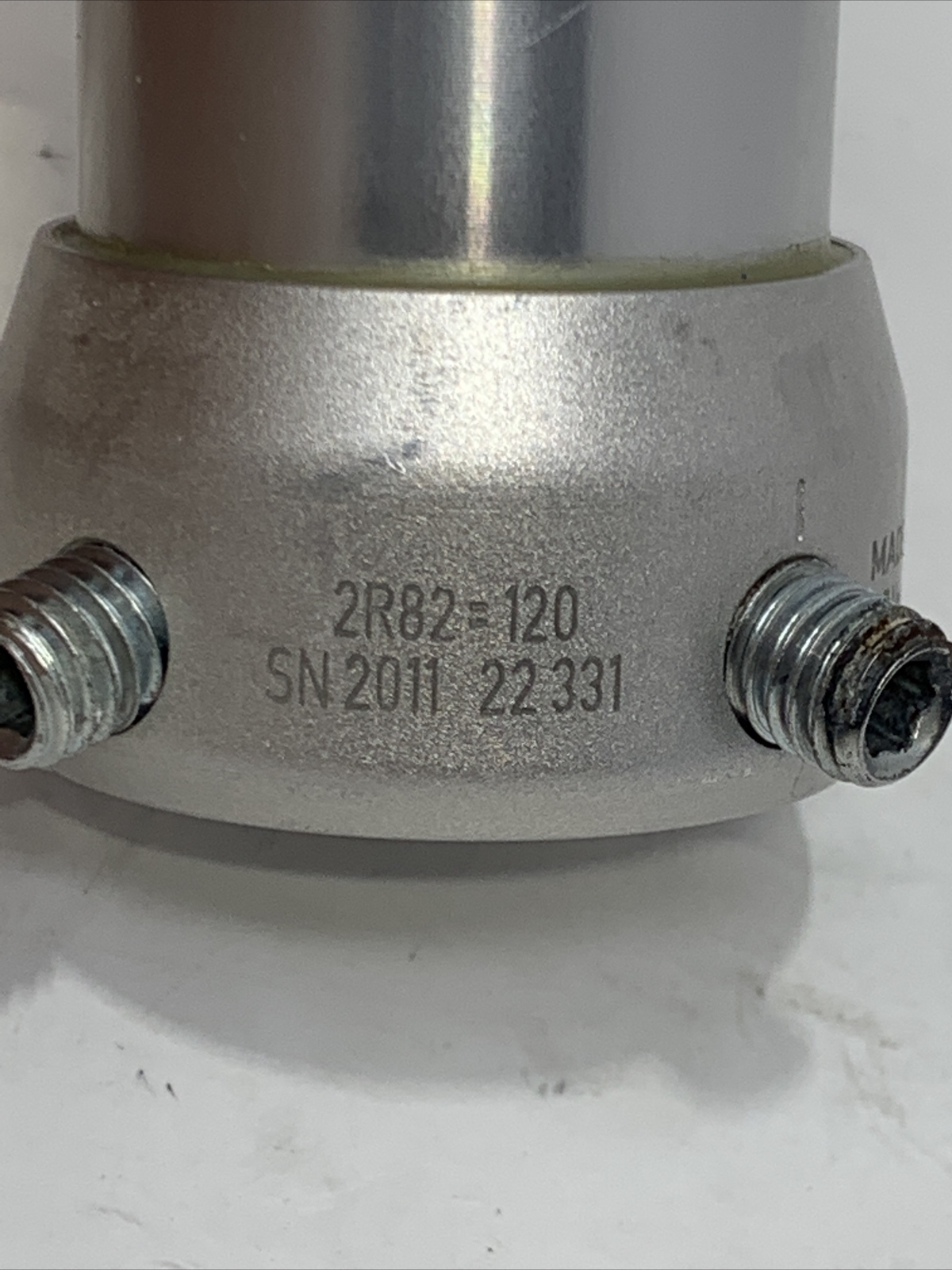 ottobock otto bock c-leg tube adapter. prosthetic pylon. c-leg pylon