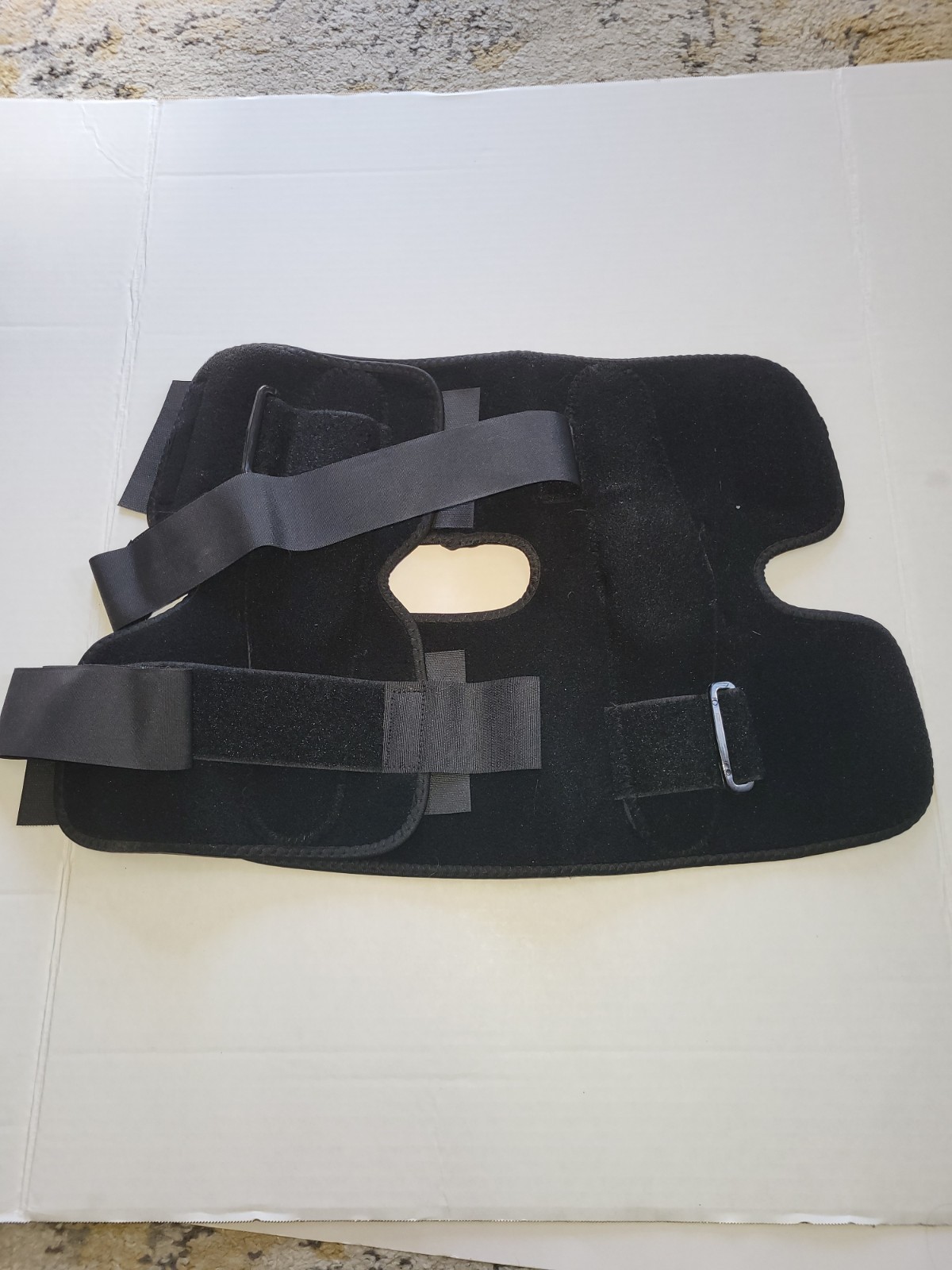 Comfortland – Ck-110X – Universal Maximum Hinged Knee Brace Wraparound