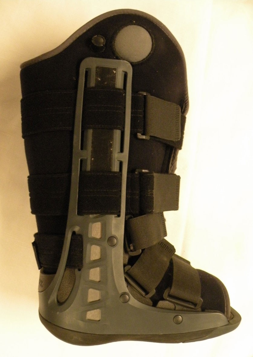 Maxtrax Walking Boot Air Walker: Orthopedic Foot Ankle Brace Cast – Small