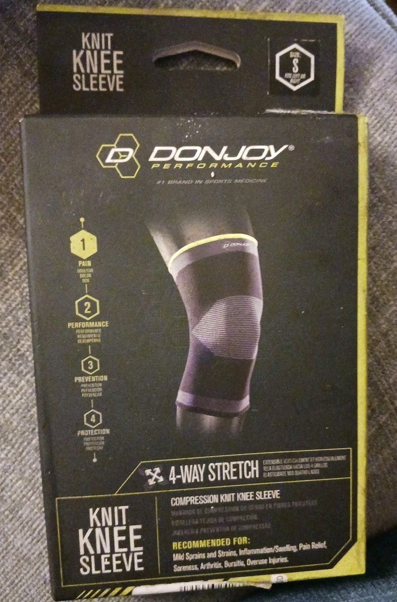 DonJoy Performance Deluxe Knit Knee Sleeve Compression Knee Sleeve. Small. #25