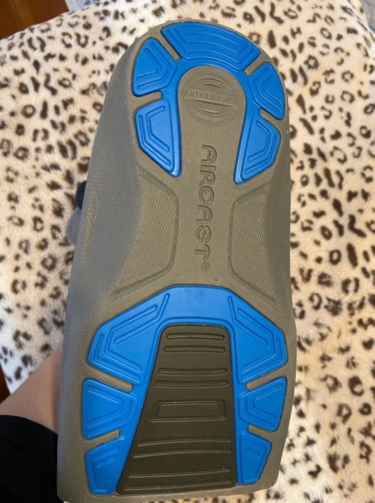 New Aircast AirSelect Brace/Walking Pump Boot Short Medium