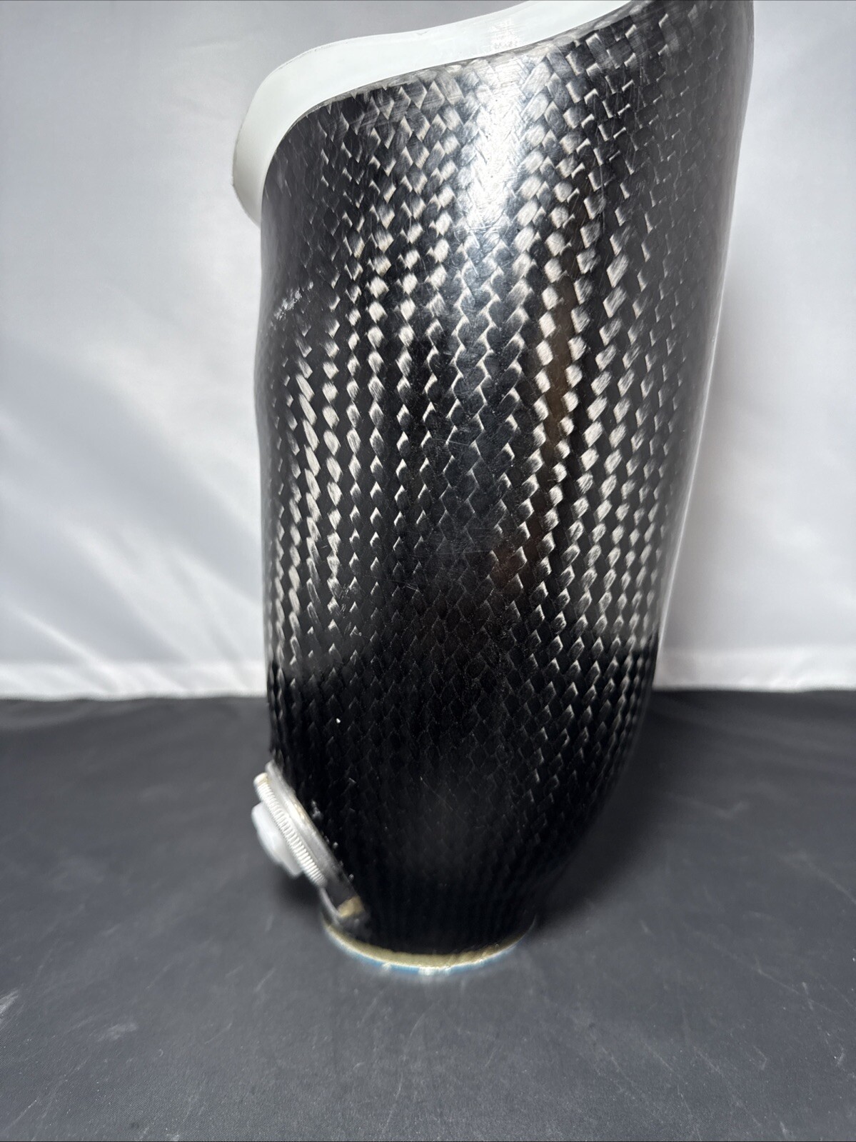 PROSTHETIC BLACK CARBON FIBER LEG SOCKET Above Knee Left Leg W Mounting Plate