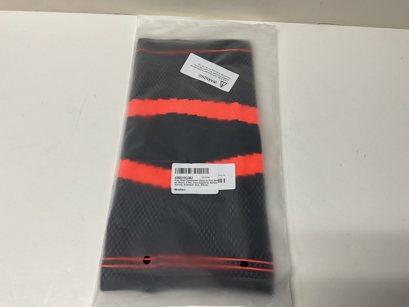 Knee Brace: Compression Sleeve for Pain Relief – Breathable Non-Slip Design -NIB
