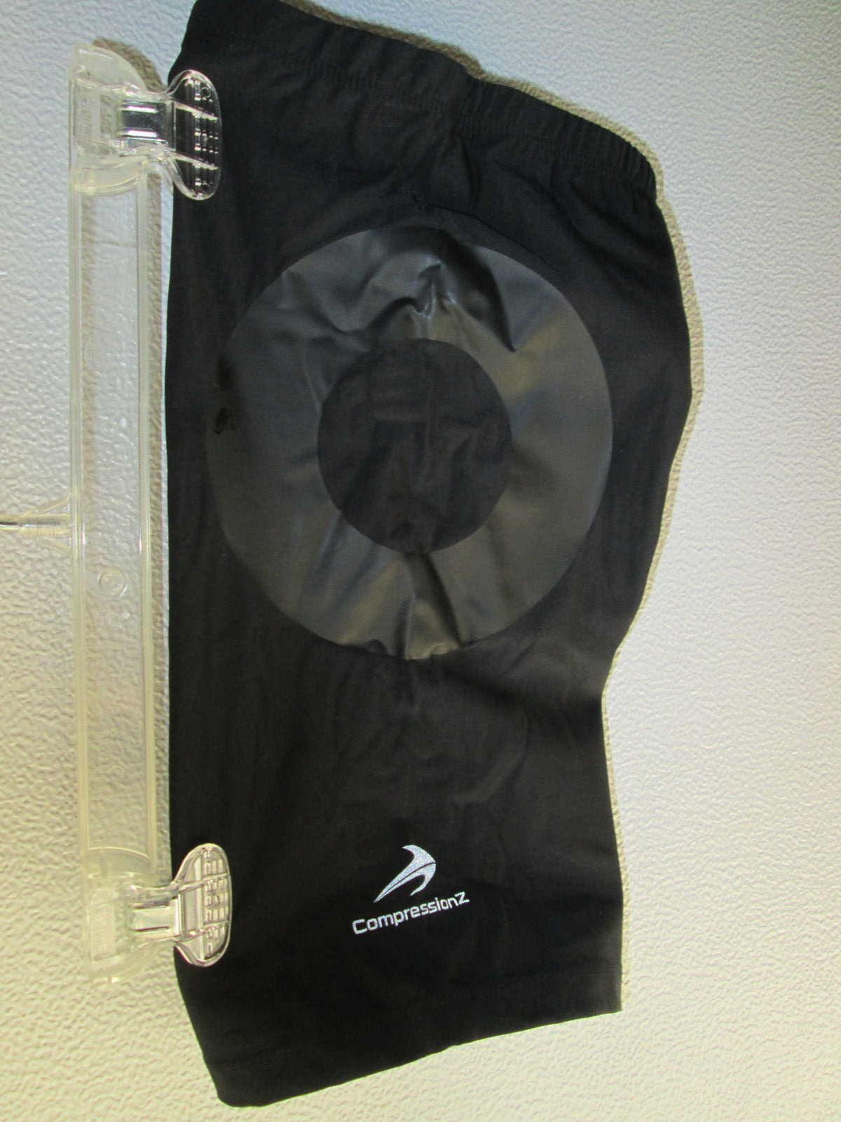 NEW 1 Black Knee Leg Compression z Sleeves Running Training Exercise Athletic