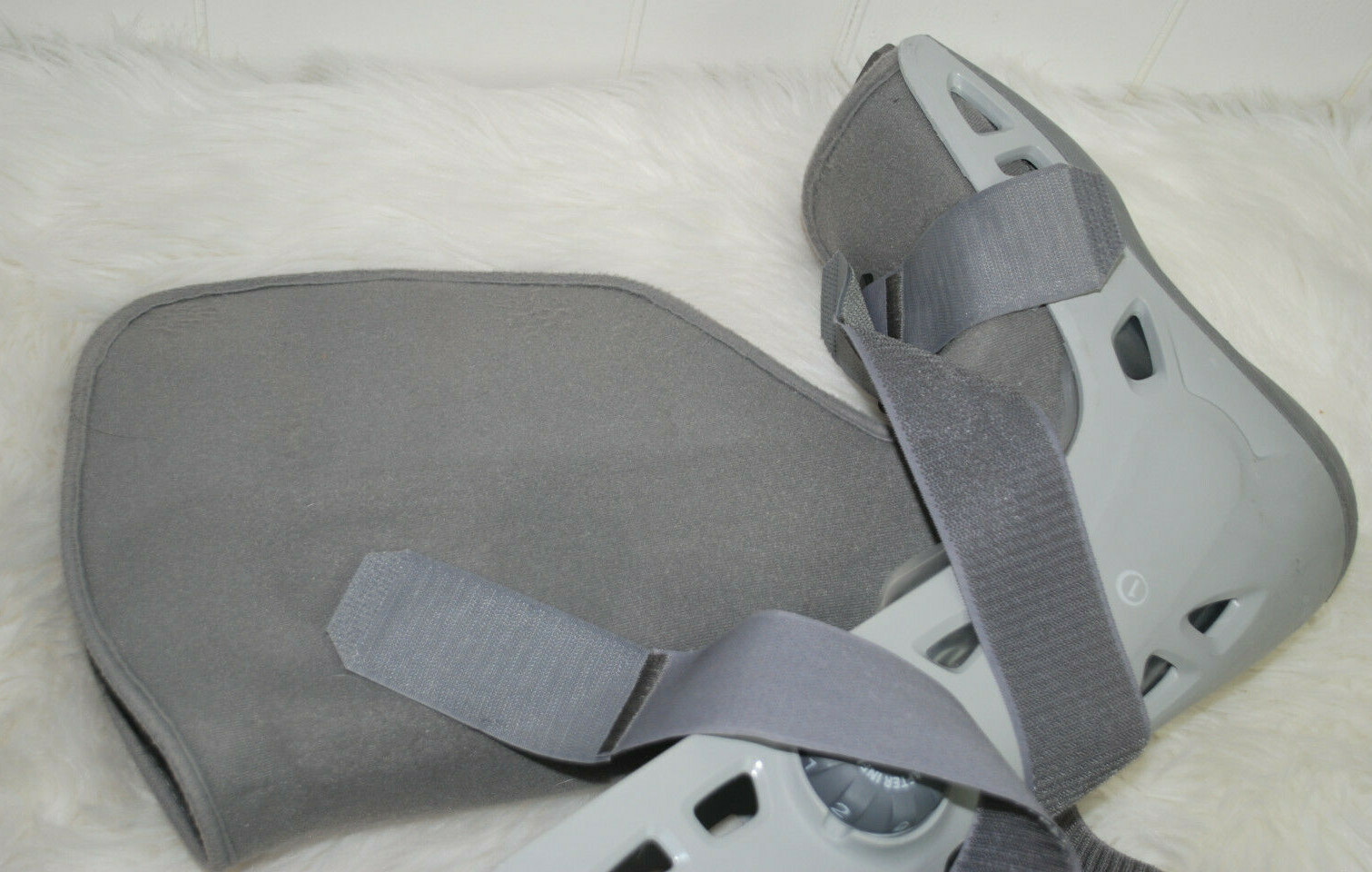 Aircast Walking Boot Adult Medium M Adjustable Inflation Dial Soft Strike AS IS