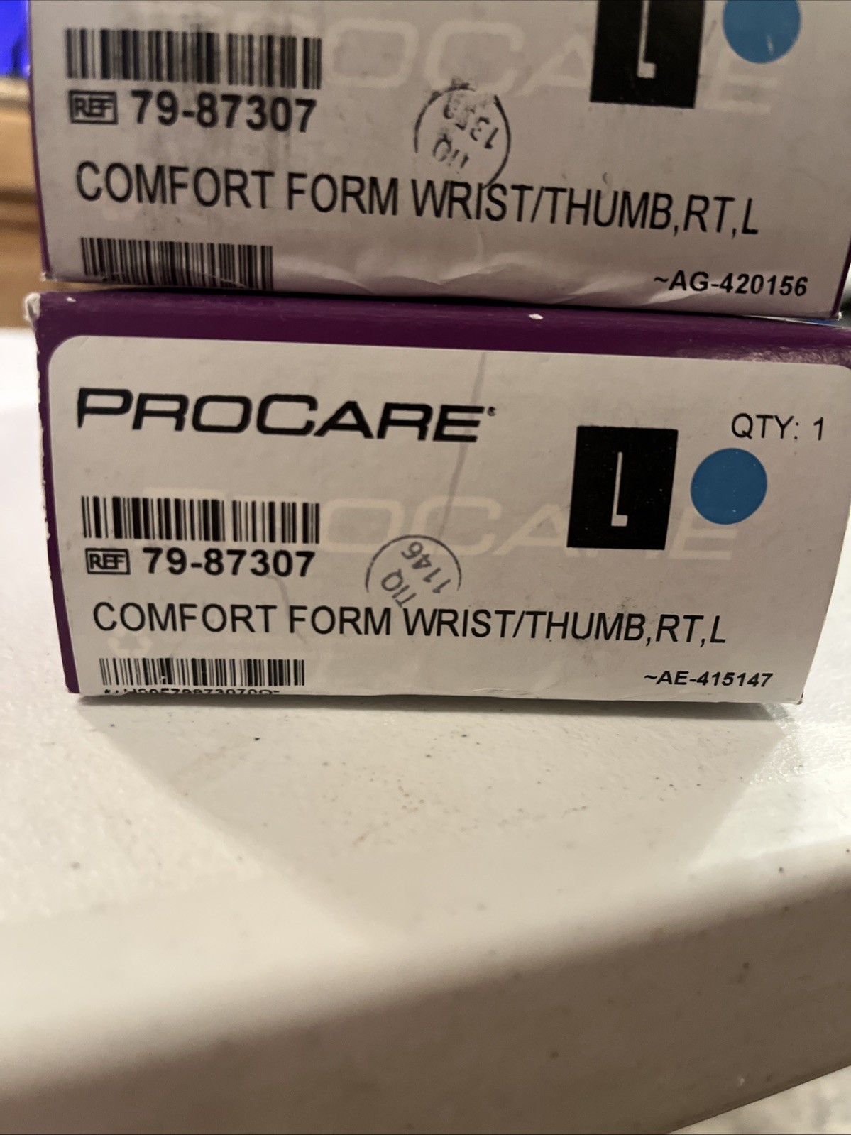 ProCare® ComfortForm™ Right Wrist Splint with Abducted Thumb, Large #79-87307
