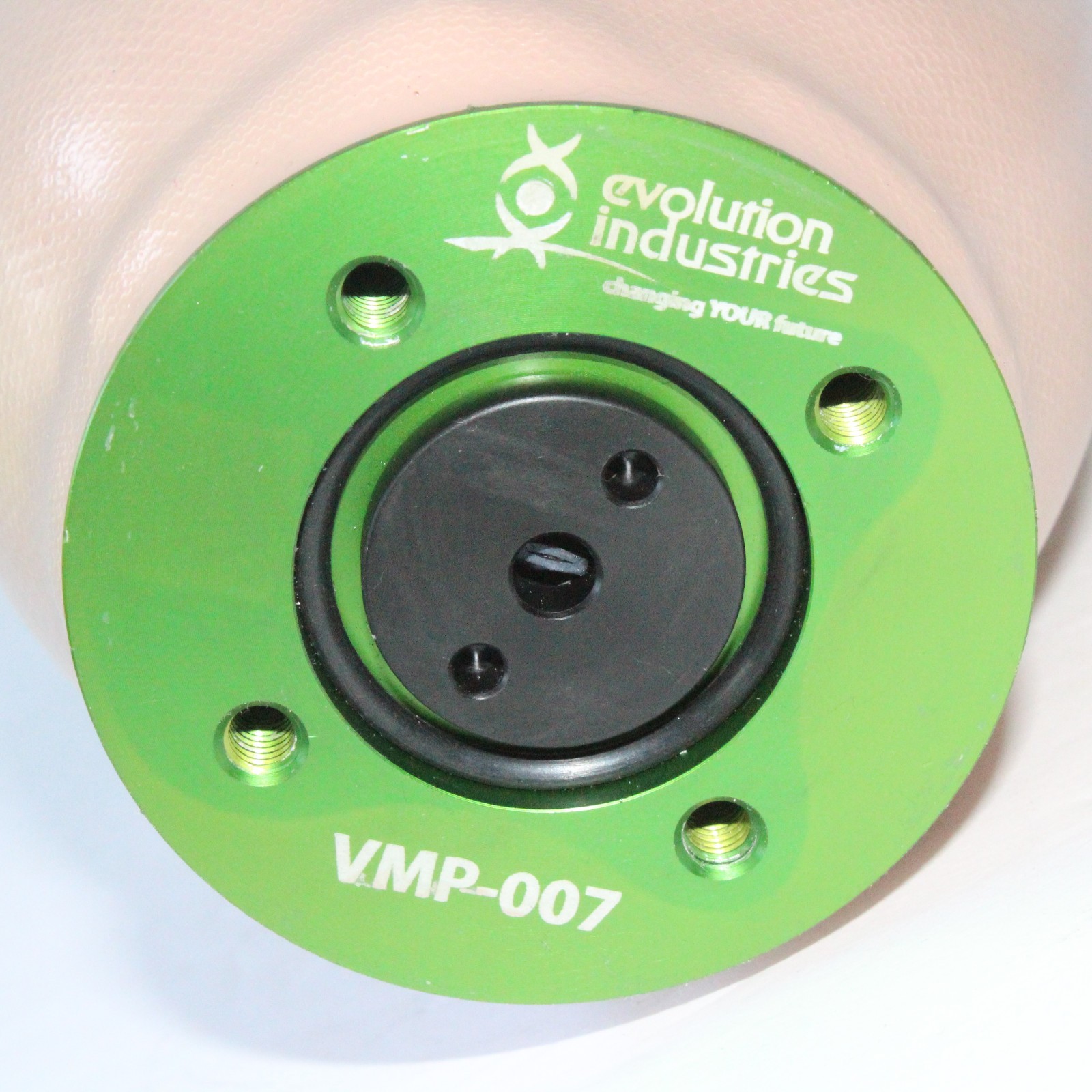 VERY NICE BELOW-KNEE PROSTHETIC SOCKET w/ EVOLUTION VMP-001 DISTAL BASE