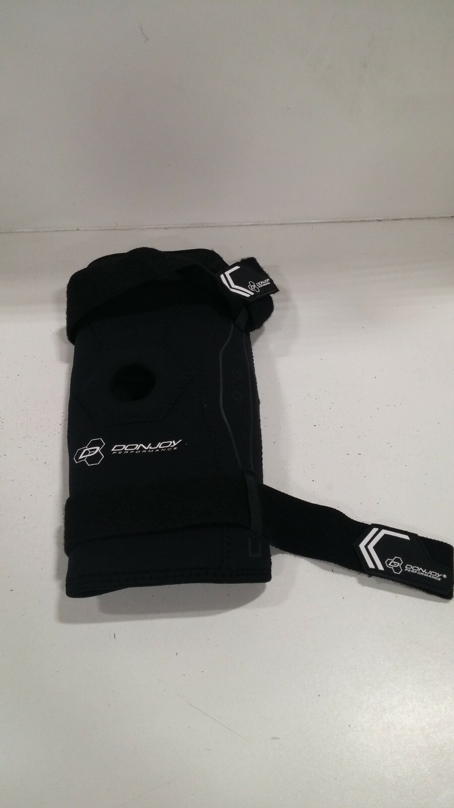 Donjoy Performance Bionic Knee Brace Small, Left or Right Knee, Black