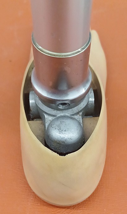 Otto Bock Artificial Leg Prosthetic Below Knee Right Single Axis Foot Size 23
