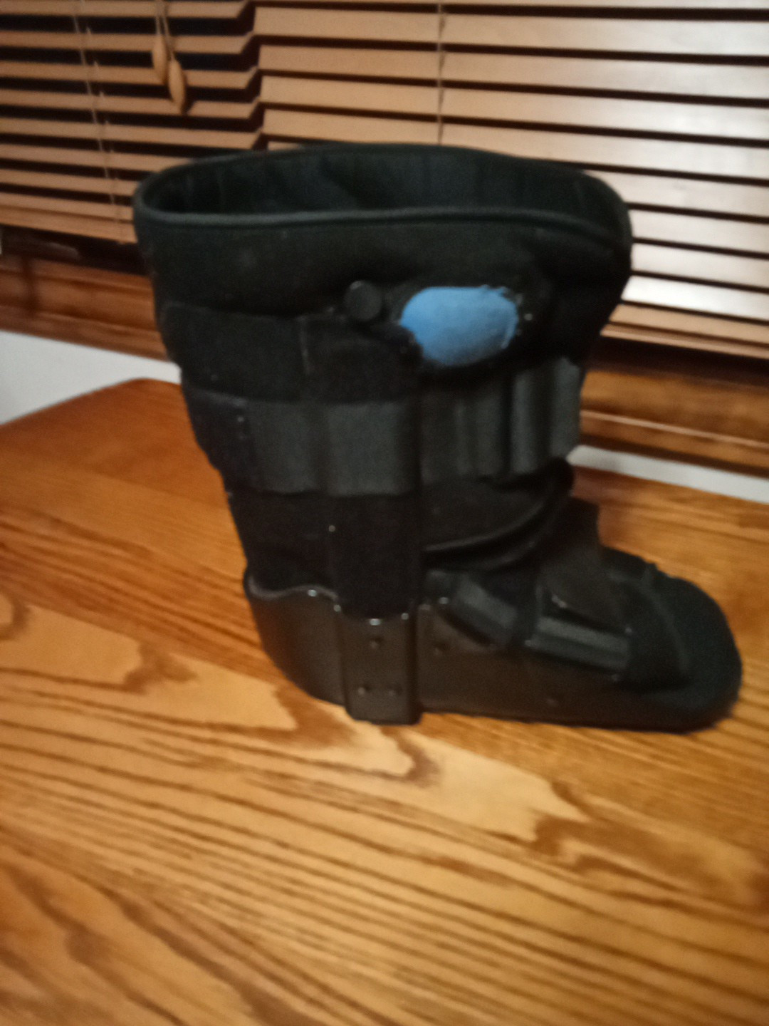 United Ortho Black Pneumatic Boot Ankle Fractured Foot Support System