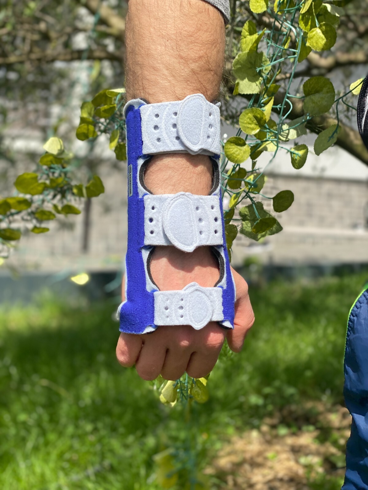 Bauerfeind Manuloc Wrist Stabilizing Support Size 1 Right Or Left Carpus Joint