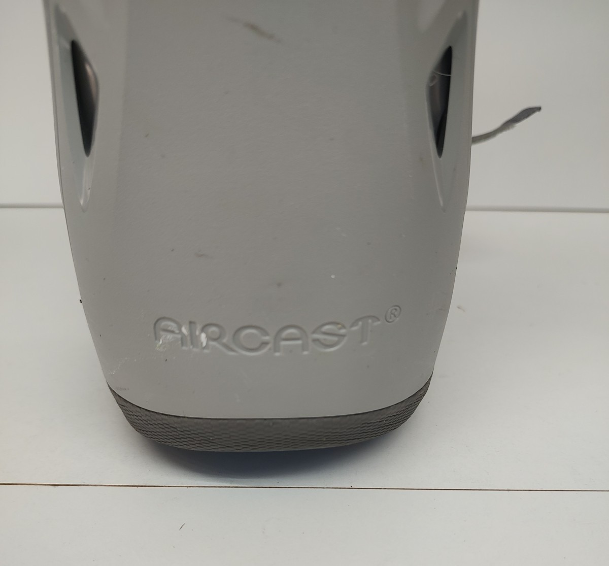 AirCast Soft Strike Walking Pneumatic Pump Boot Walking Cast Size M