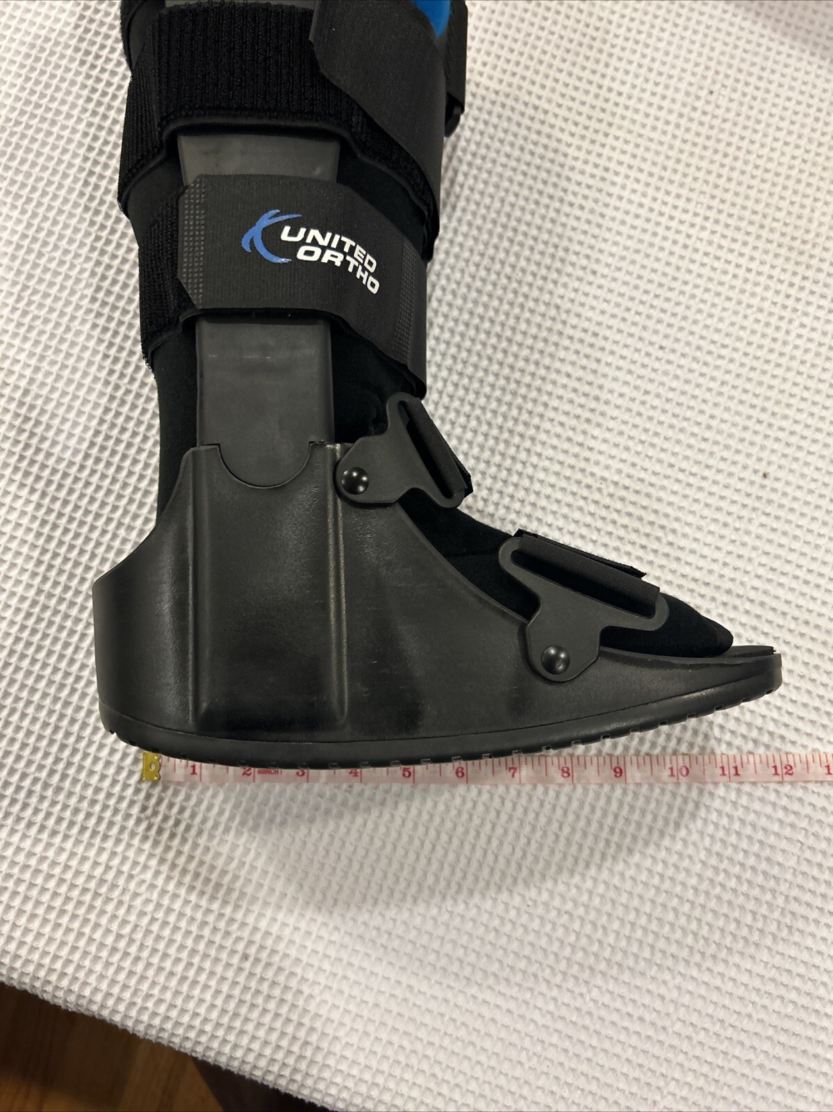 United Ortho – USA14101 Air Cam Walker Fracture Boot Black new