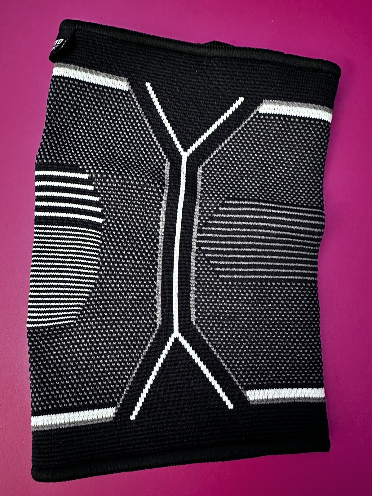KUNTO Fitness Elbow Brace Compression Support Sleeve Black sz EX-Large NEW
