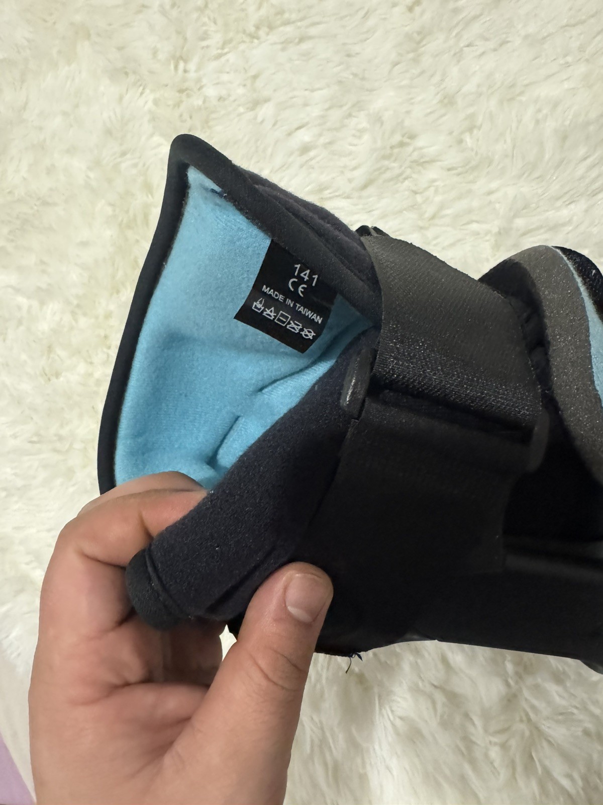 Össur Formfit Walker Air Boot | Small | Orthopedic Walking Cast Fracture Boot