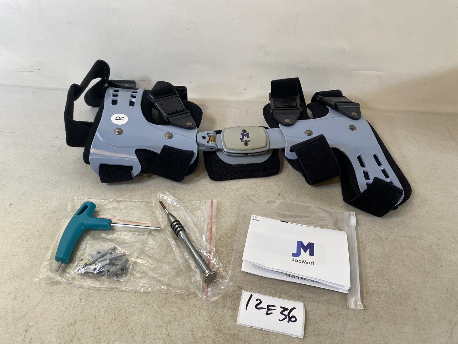 JacMart L1843 L1851 Universal Knee Brace 12E36