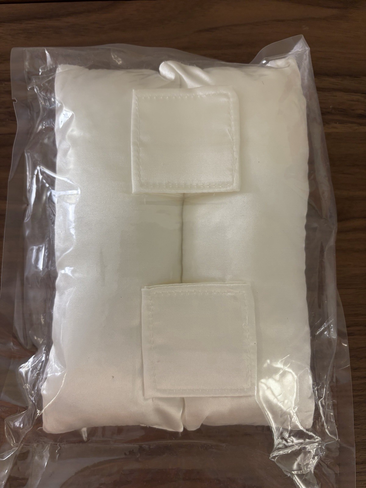 Post Mastectomy Seat Belt Pillow with Port Protector & Clip – Adjustable White