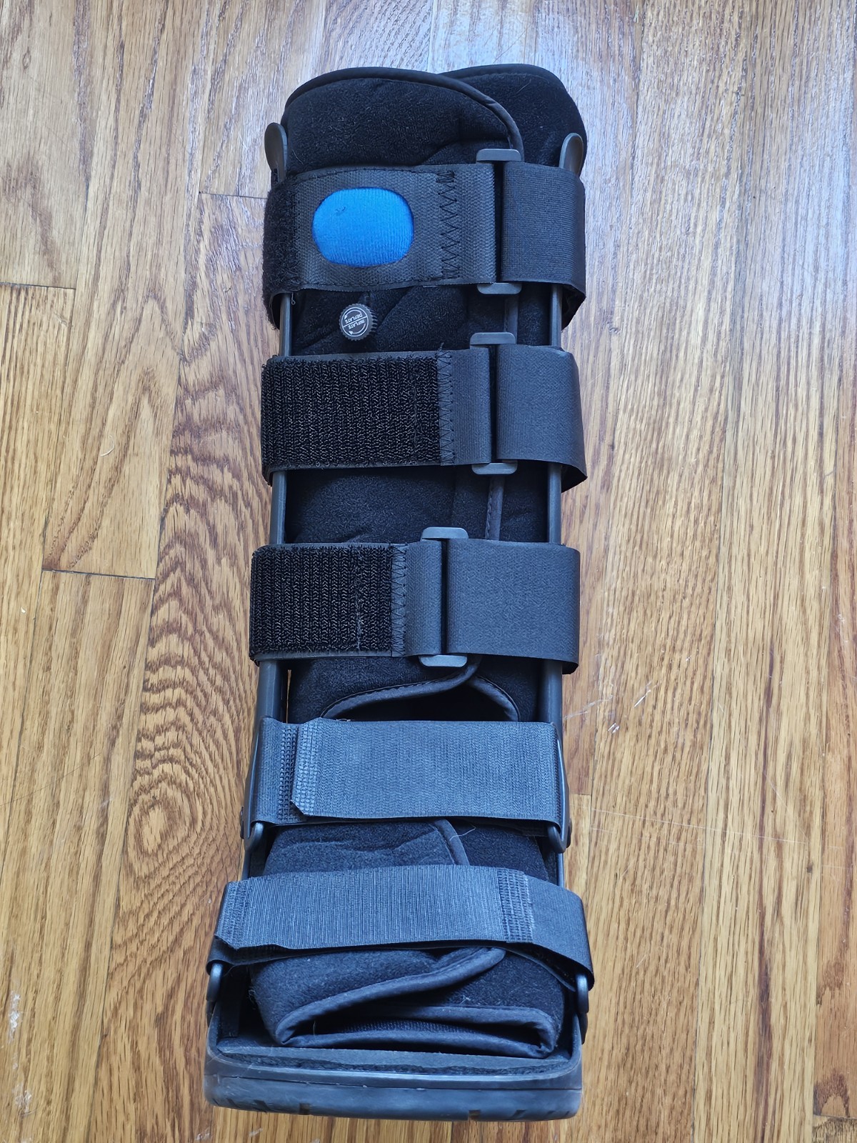 United Ortho Air Cam Walker Fracture Boot, Medium, Black
