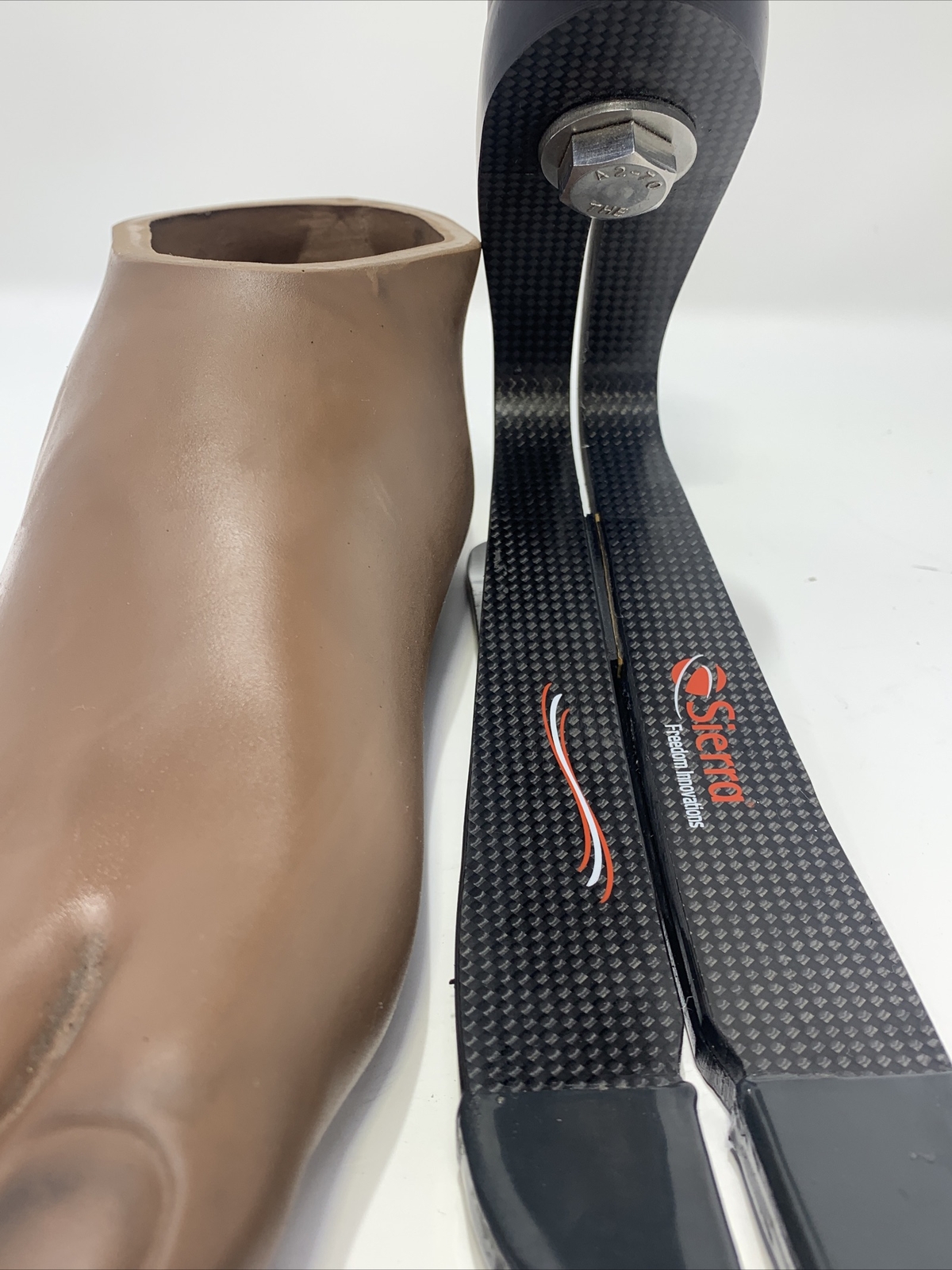 freedom sierra prosthetic foot. size 28. category 7. Right Prosthetic Foot