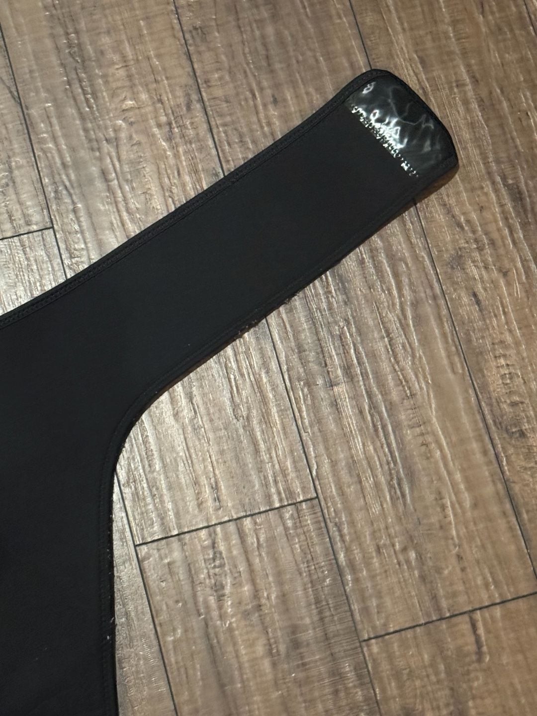 Hyperice EXT Shoulder Right Compression Wrap