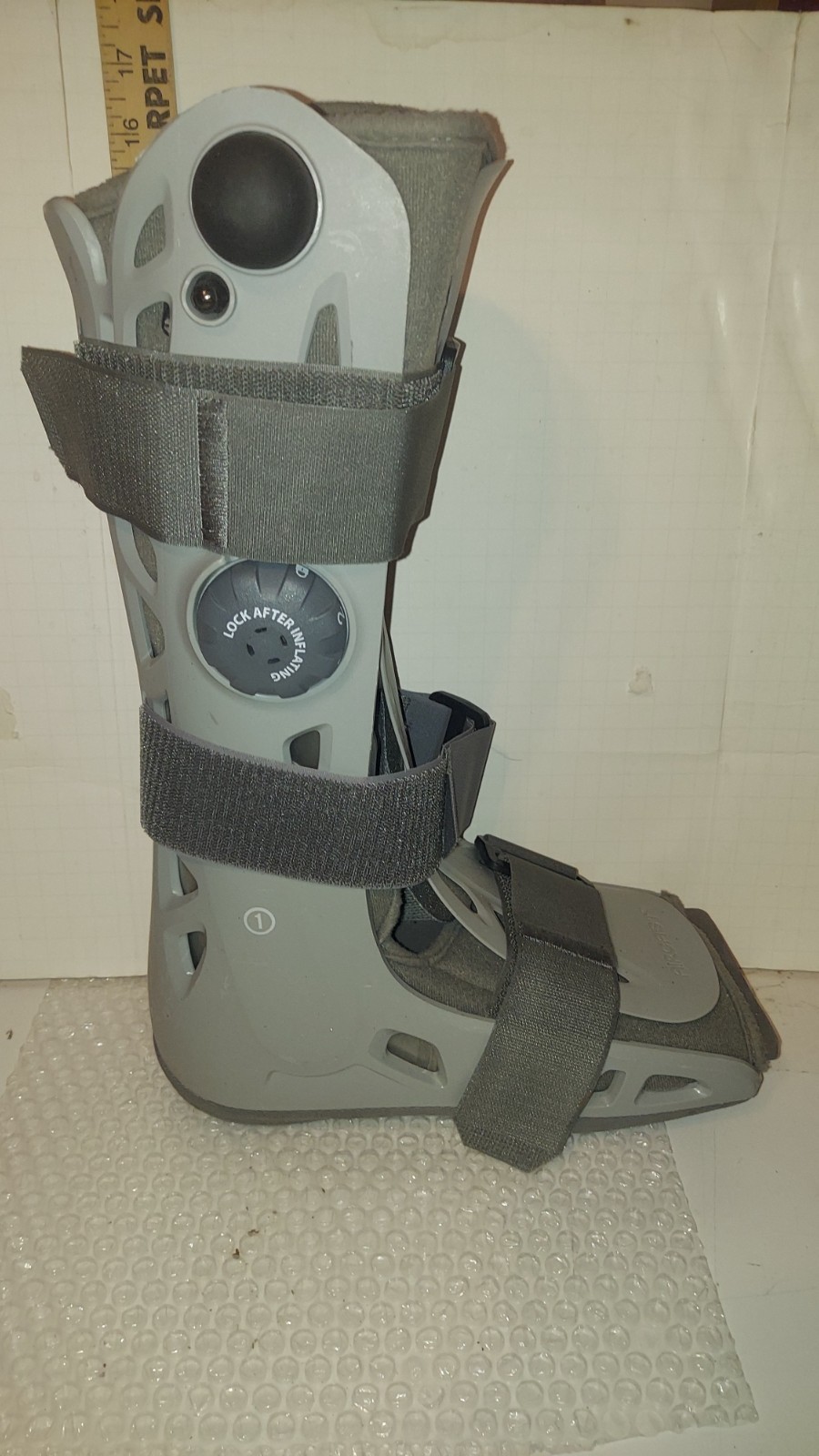 Aircast SoftStrike AirSelect Walker Brace/Walking Boot Size Medium