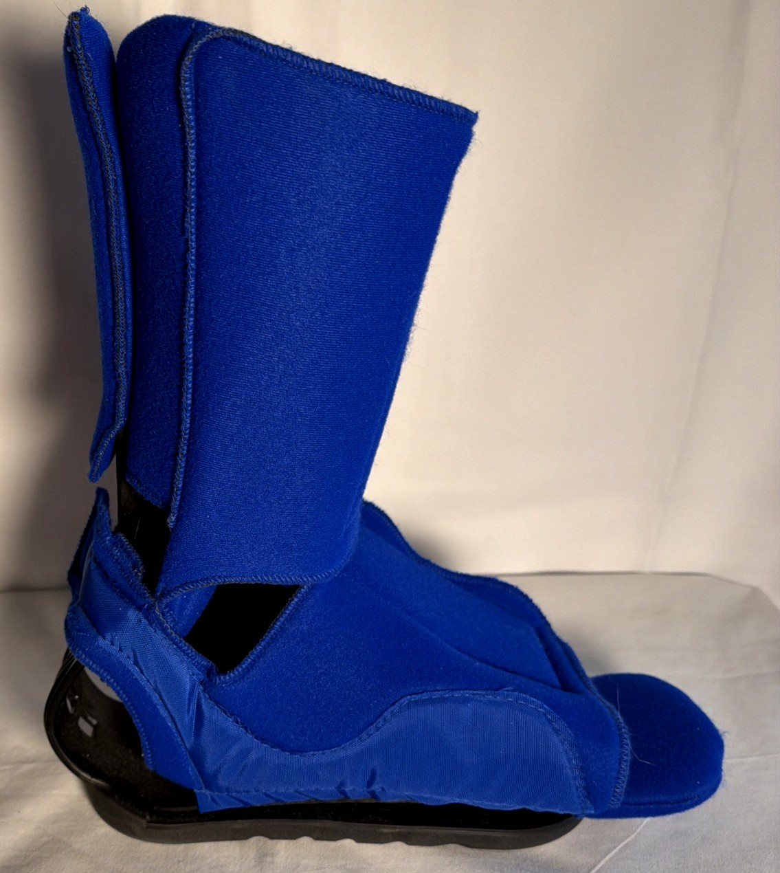 DeRoyal Ankle Contracture Boot VelFoam with Boot Sole Large