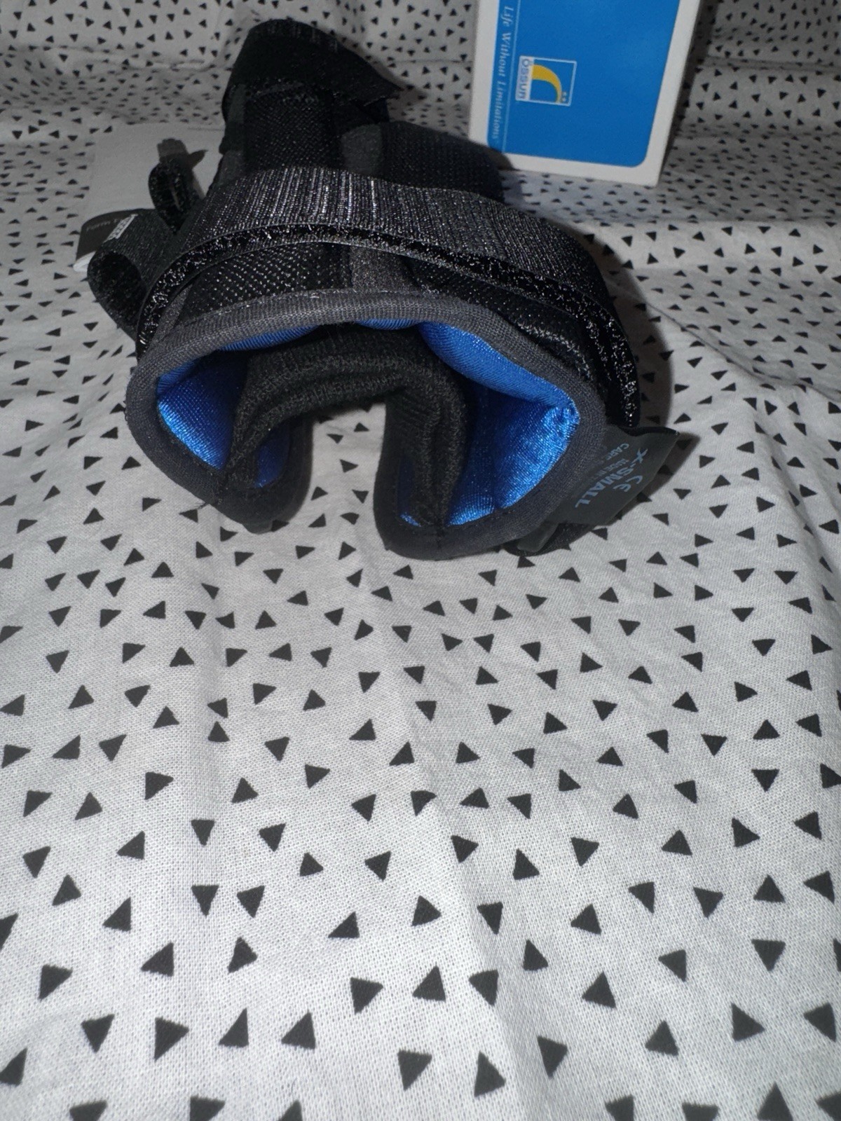 Ossure Form Fit Thumb Spica 8in Xsmall left Wrist Brace 3020