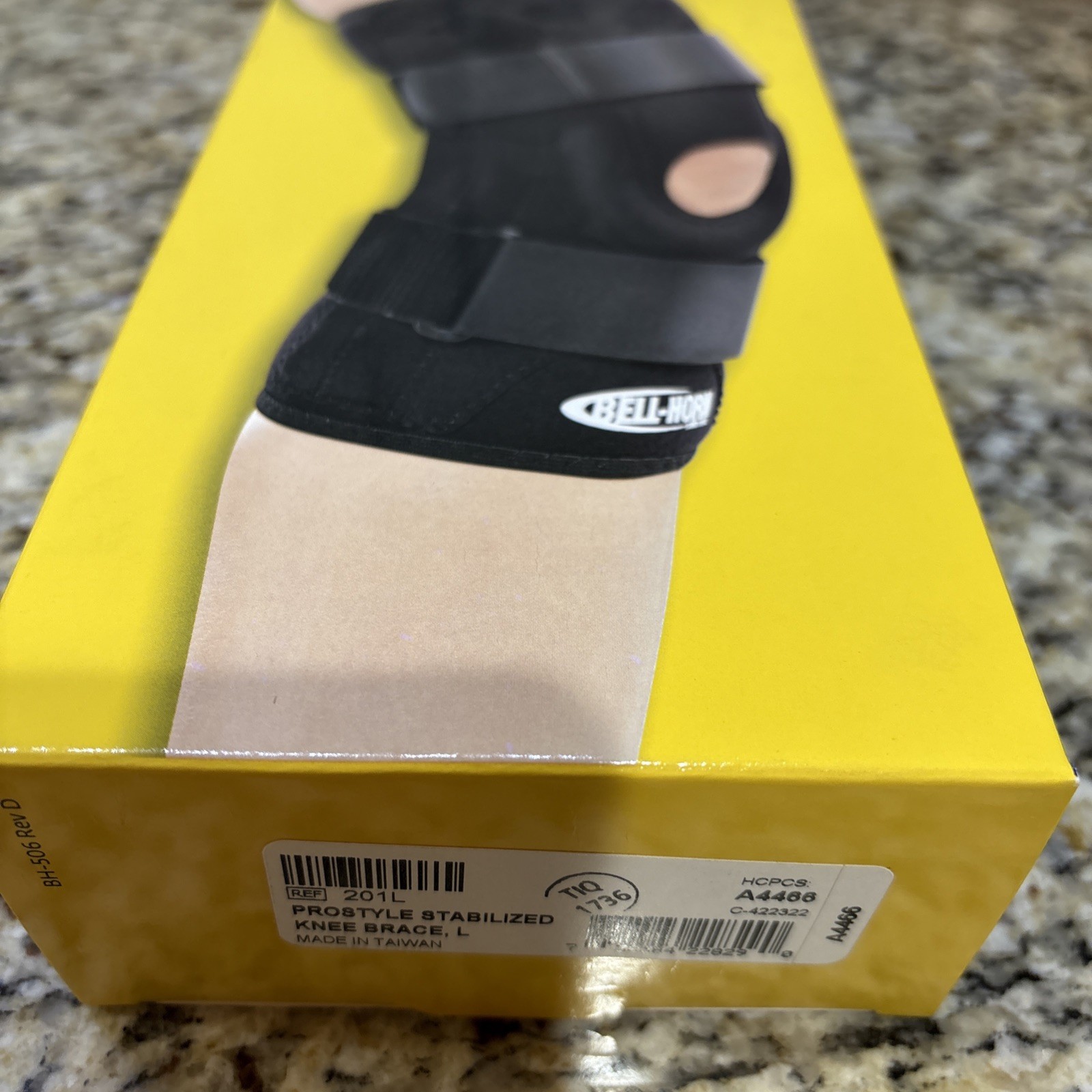 NEW Bell-Horn ProStyle stabilized knee brace easy on adult size M