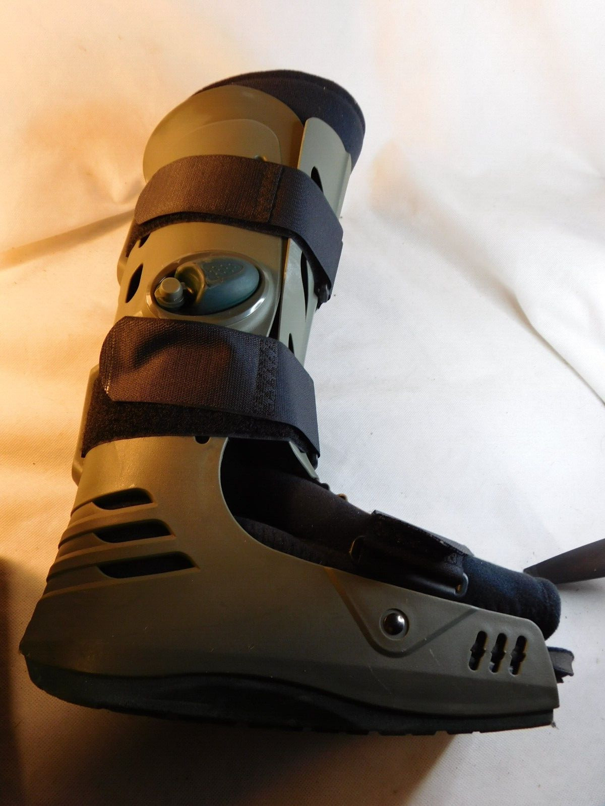 MD Standard Walking Boot Adult Size Medium Walker Brace Men 7-10 Women 8–11