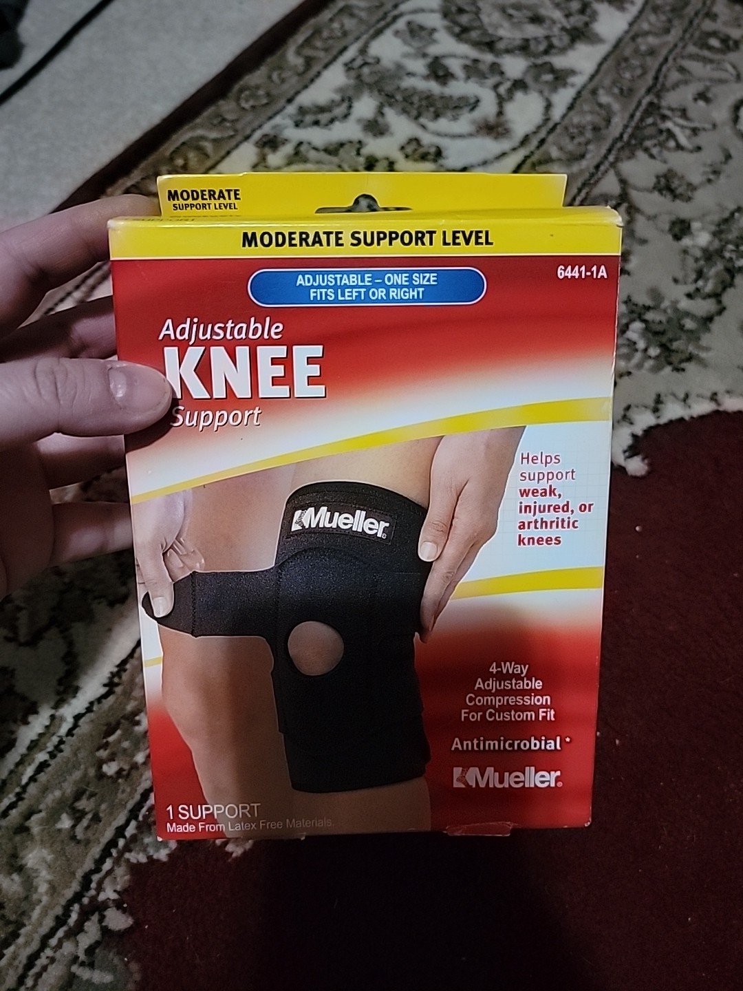 Mueller Sport 6441 Adjustable Knee Support Pain Relief One Size Black 12-21” New