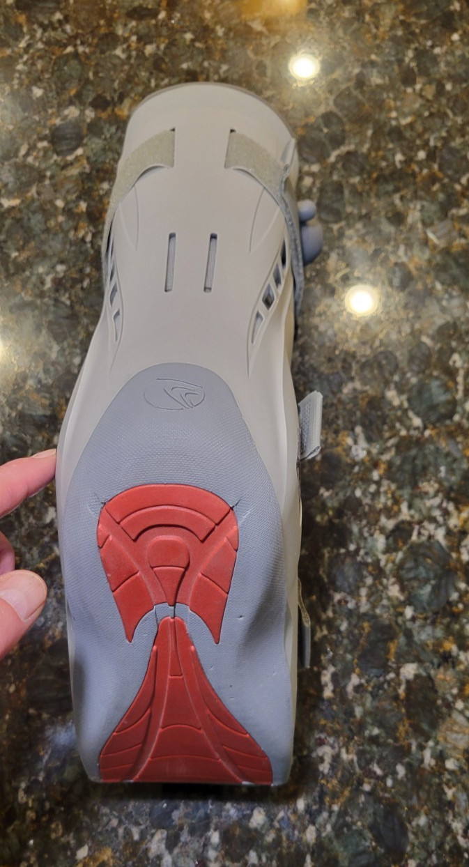 Berg Genesis Walking Boot (Medium) (Tall) with air support