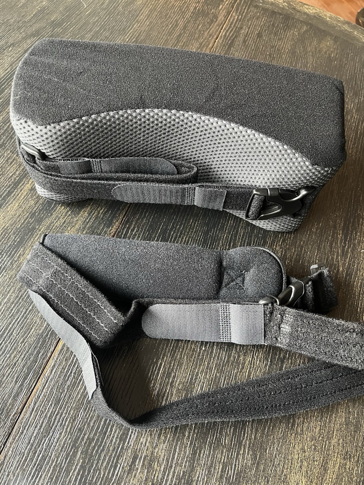 BREG ARC 2.0 Shoulder Sling Immobilizer Pillow Universal Strap AE050500 New