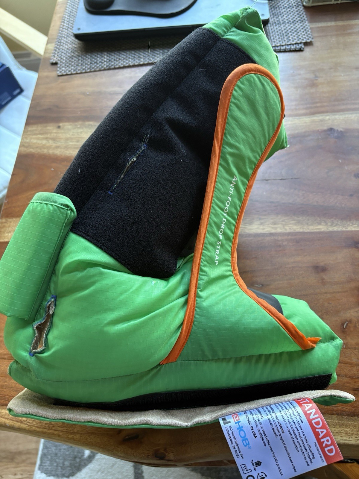 EHOB TruVue Standard Size Heel Protector Boot w/ Wedge REF: TRUVUESW010
